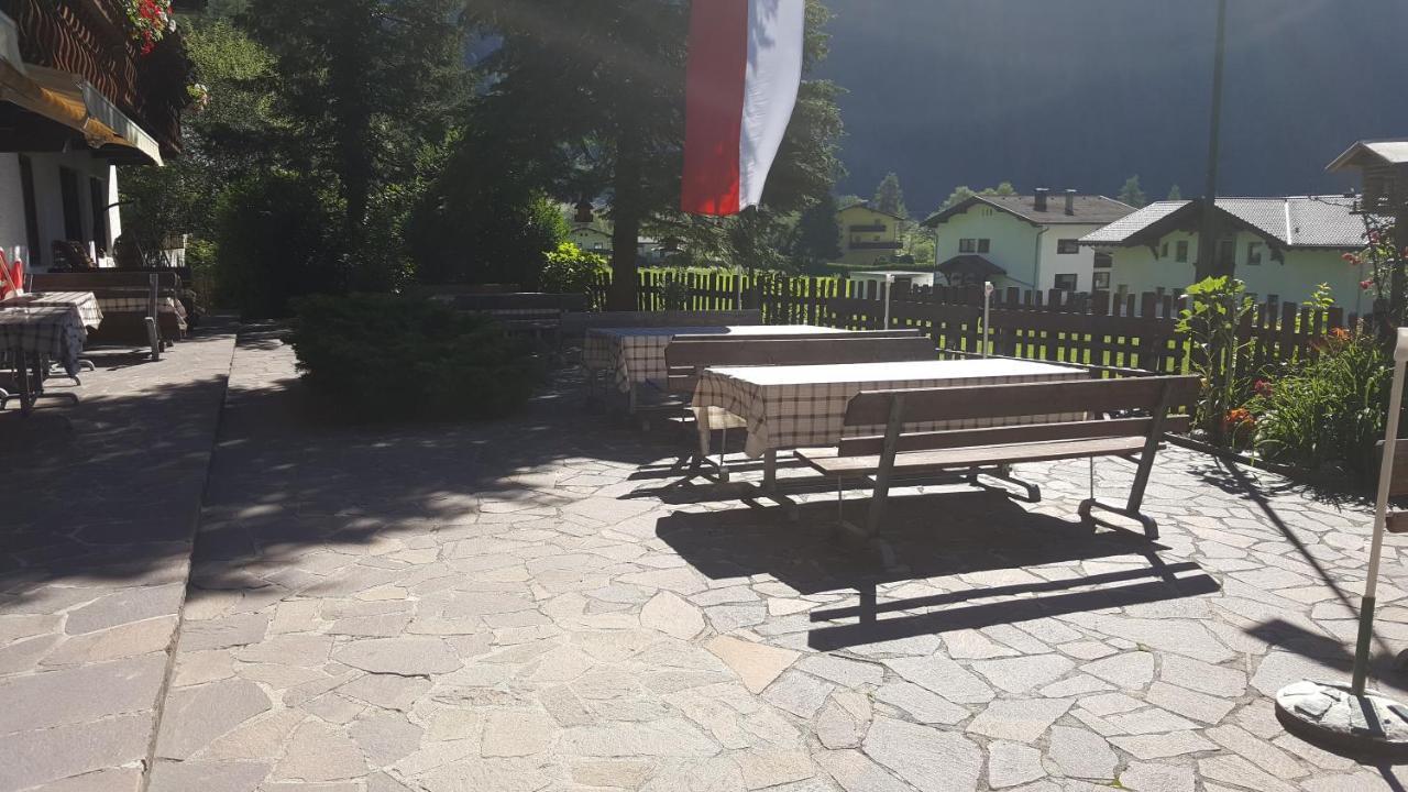 Gasthof Pension Plattner Умгаузен Екстер'єр фото